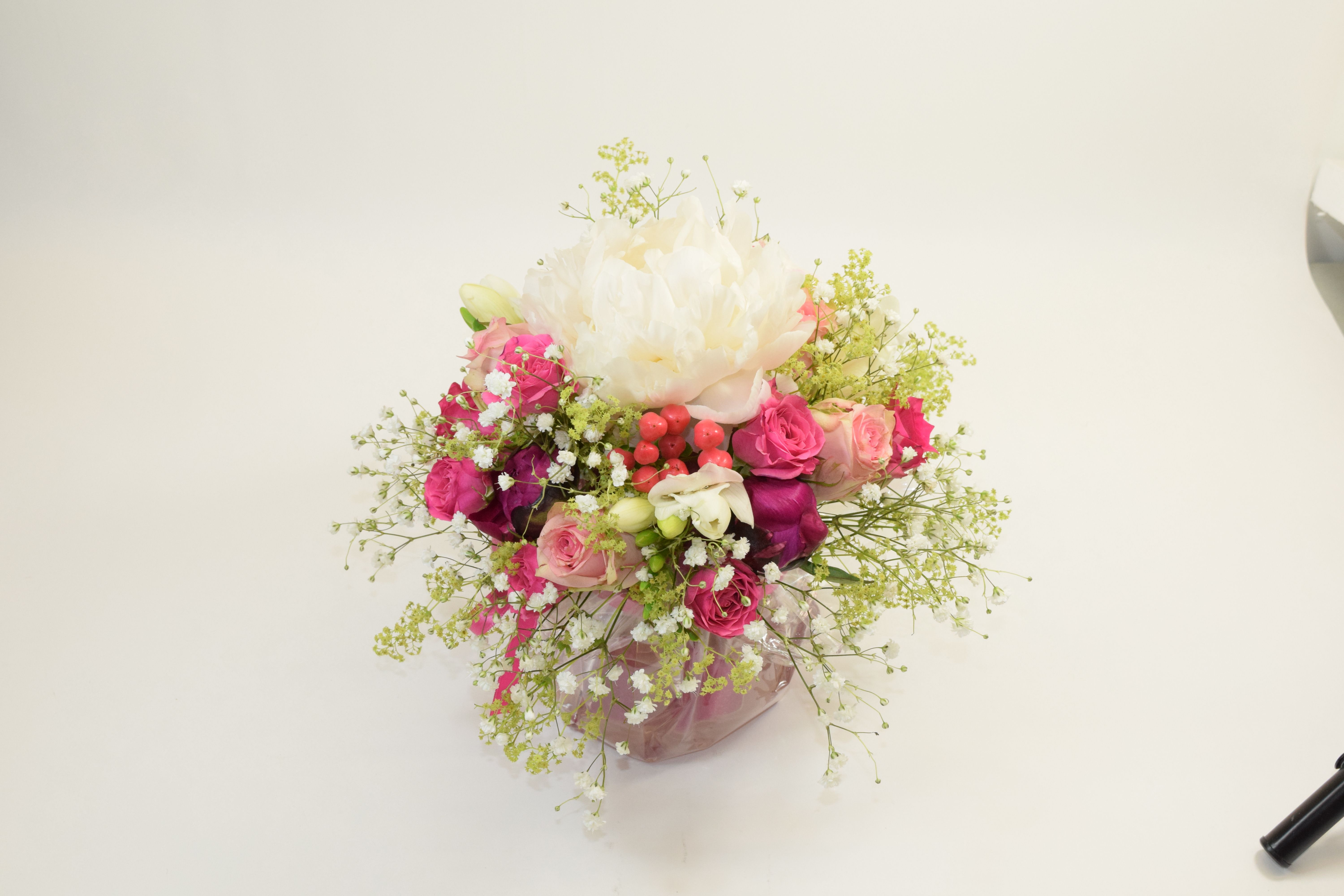 Bouquet demoiselle d'honneur petite fille aux mini fleurs mariage