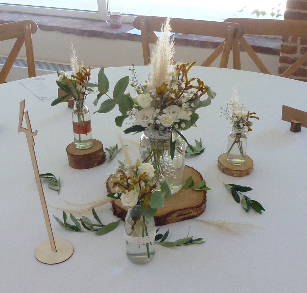 Fleurs pour table mariage avec pampa grass au Moulin de Rudelle