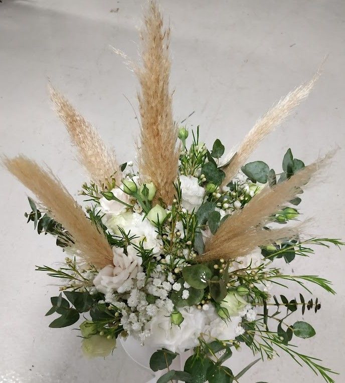 Bouquet de la Mariée avec pampa et eucalyptus pour mariage Puydaniel et Moulin de rudelle mariage Muret et Auterive par artisan fleuriste mariage