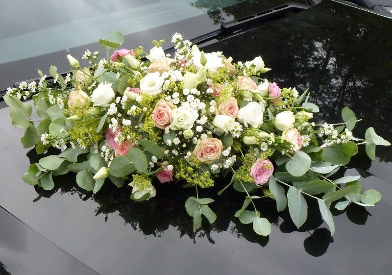 Décoration de voiture mariage champêtre