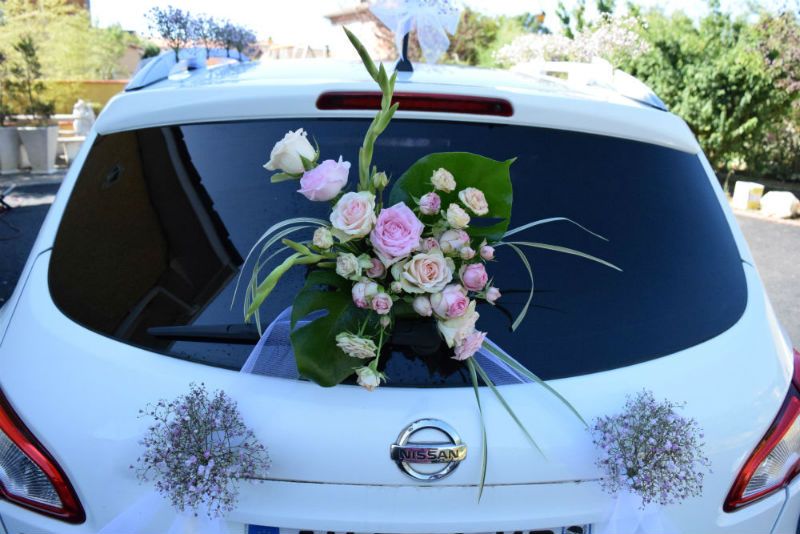 Voiture Fleurie Mariage - Décors voiture Mariage - A Fleur d'Art - Artisan Fleuriste Professionnelle