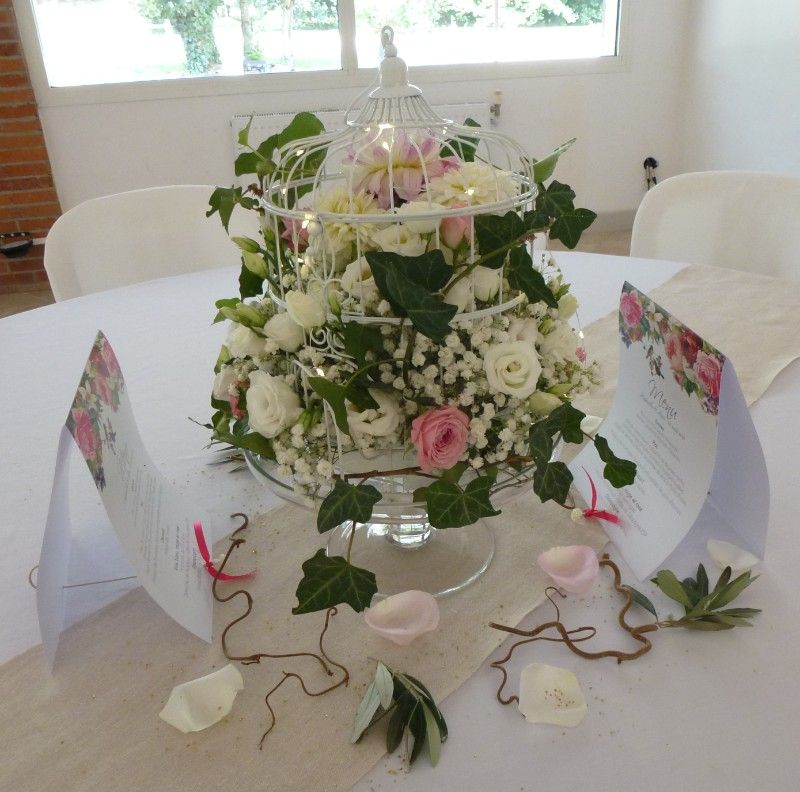 Fleurs en cage pour mariage Moulin de Rudelle