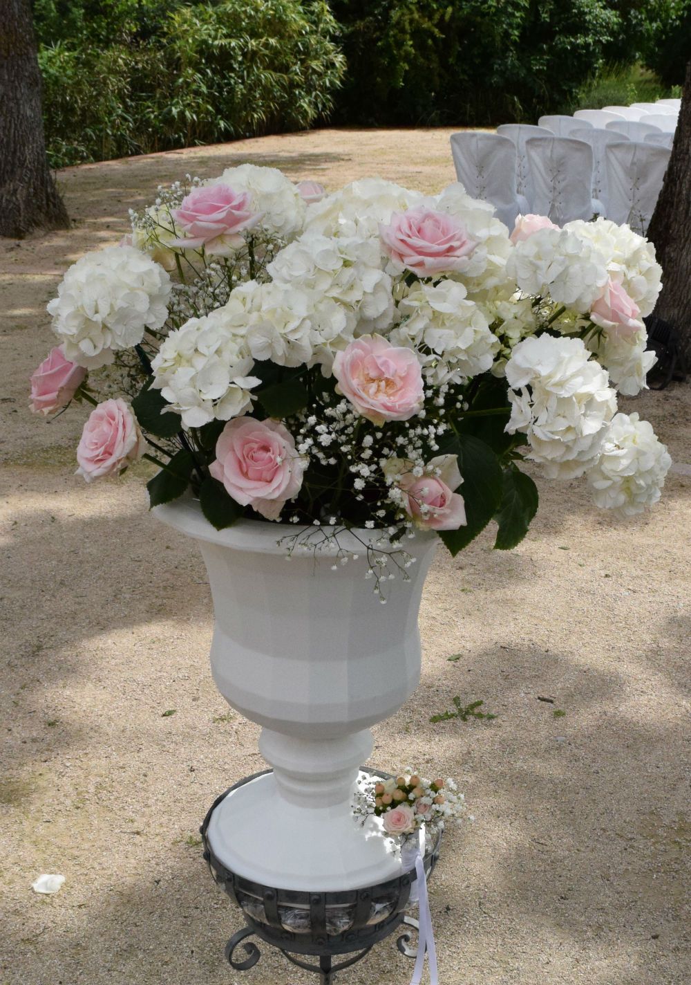 Gros bouquet de fleurs pour mariage entrée de la salle hortensia pour mariage