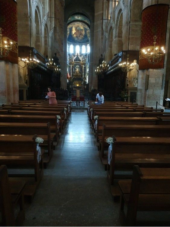 Décoration Cathedrale Saint Sernin Toulouse Pour Mariage Par Fleuriste A Fleur d'Art