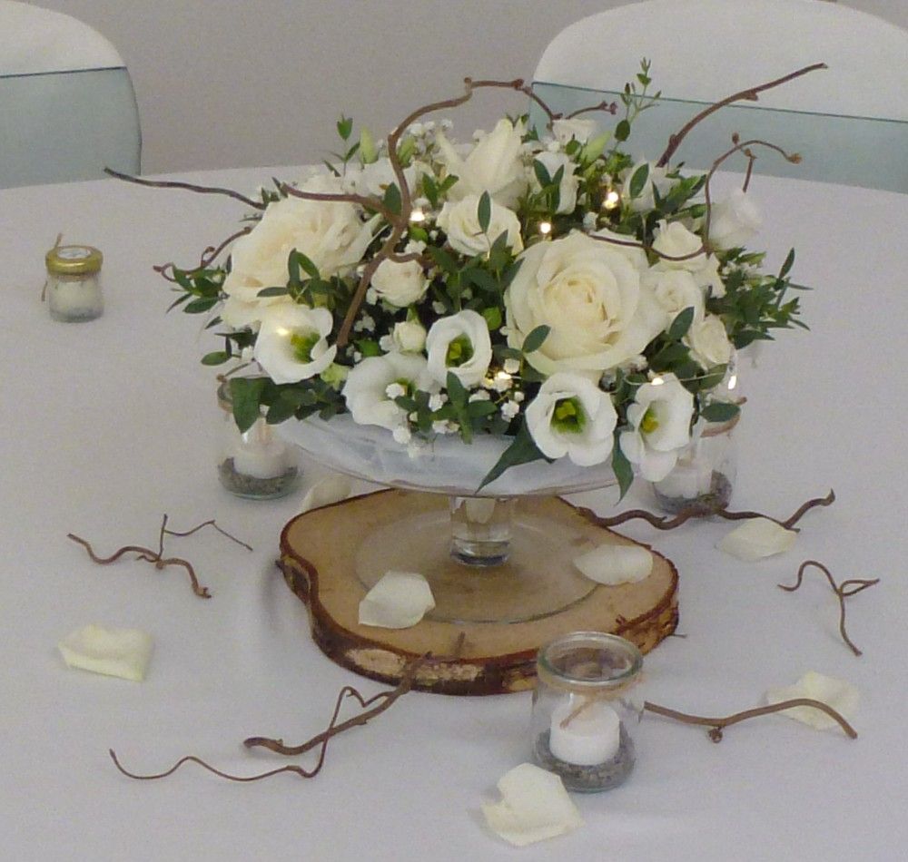 Fleurs table mariage champêtre blanc simple  fleuriste mariage Tina