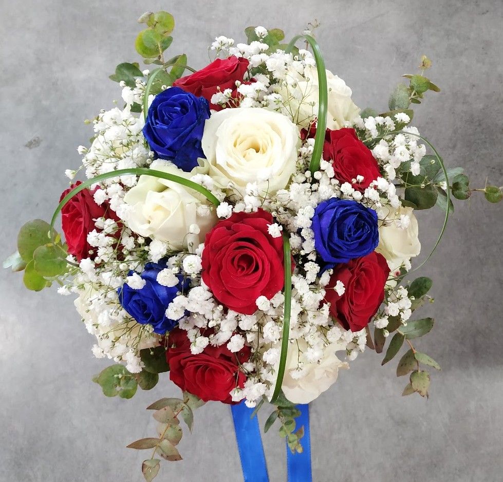 Bouquet de la Mariée en bleu, blanc, rouge pour mariage Moulin de Rudelle